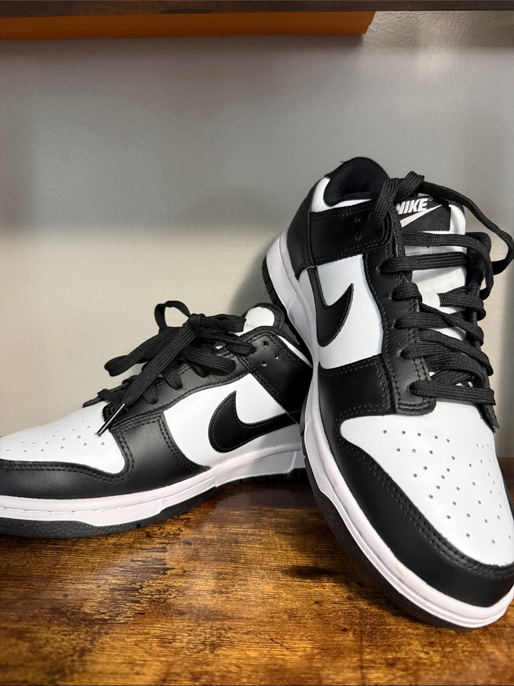 Nike Black and White Low-Top Skate Sneakers - Picture 8 of 14